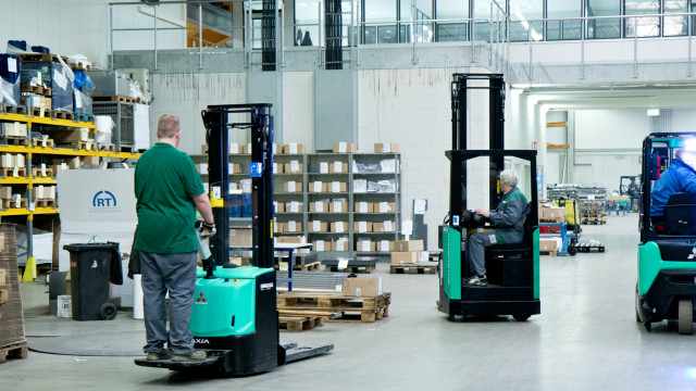 Mitsubishi Gabelstapler bei RT Lasertechnik
